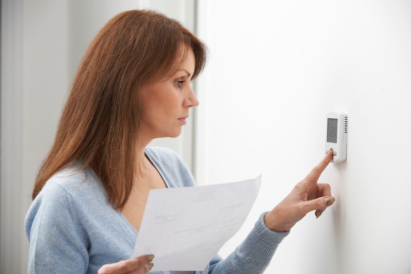 Don’t Panic if Your Thermostat Screen Goes Blank